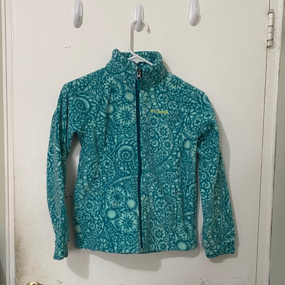 Girls warm  zip up sweater